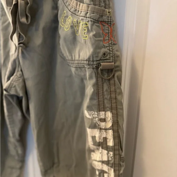 GAP Vintage Embroidered Olive Green Cargo Pants - Picture 3 of 13